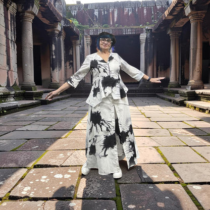 Ingrid Munt  skirt  pants 225 white/ black print