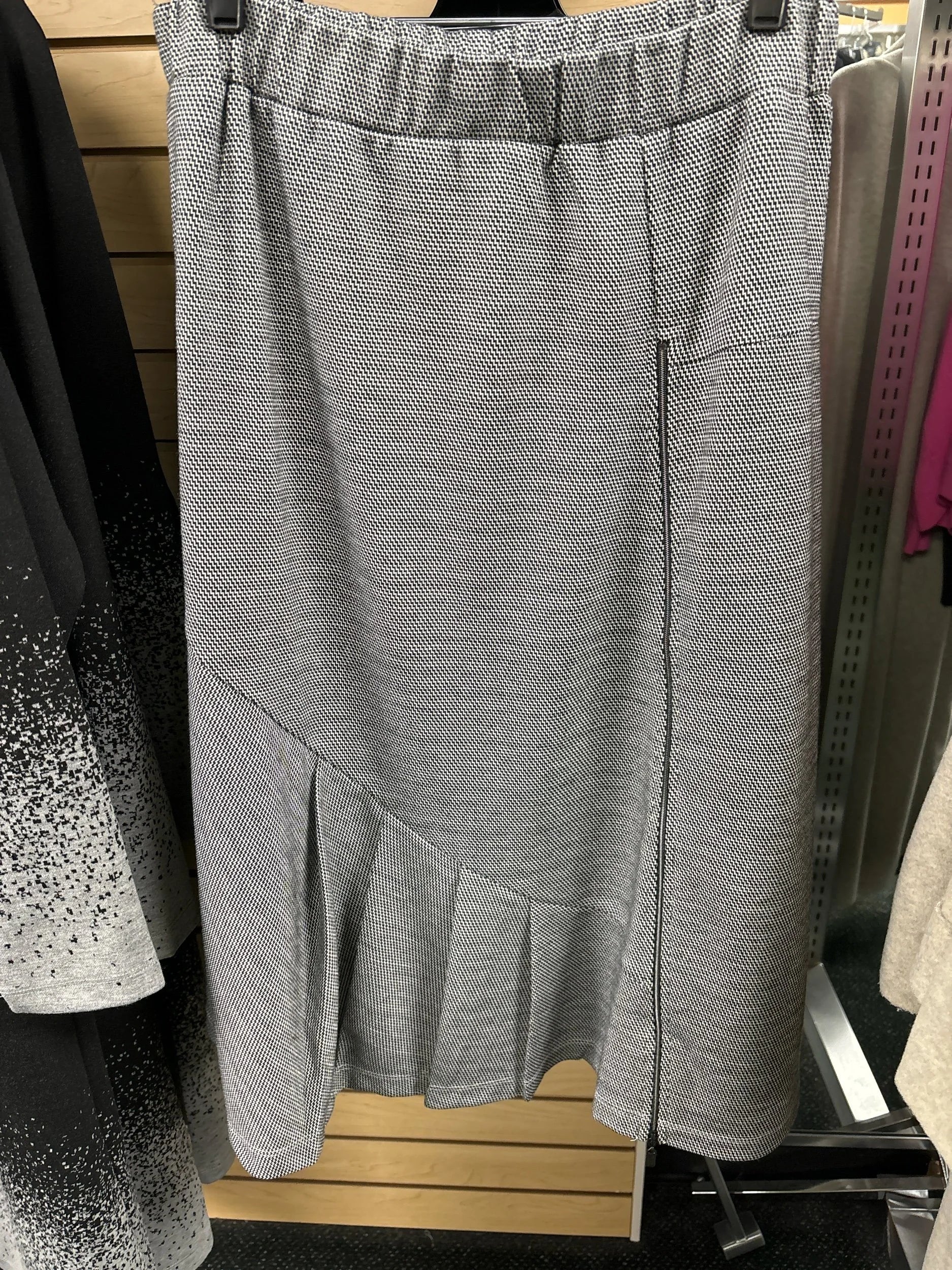 Sale 50%off Ever Sassy Skirt 14407 Grey