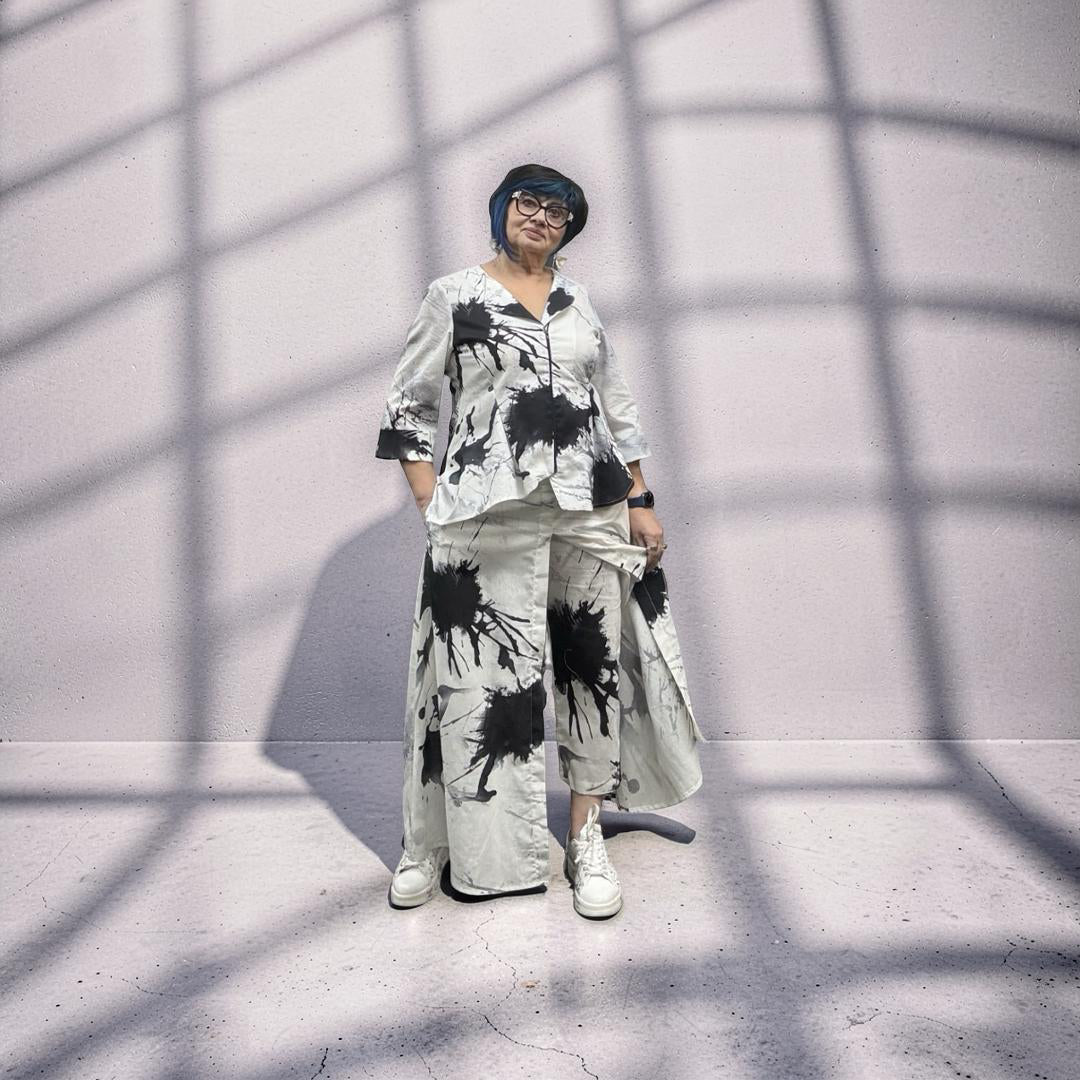 Ingrid Munt zip cardigan 232 white/black print