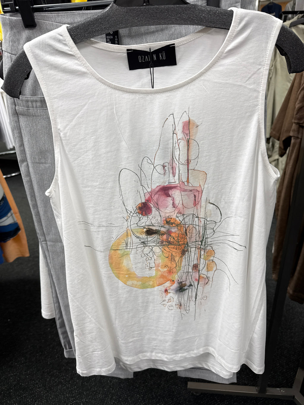 Ozai N Ku sleeveless top 861154 off white