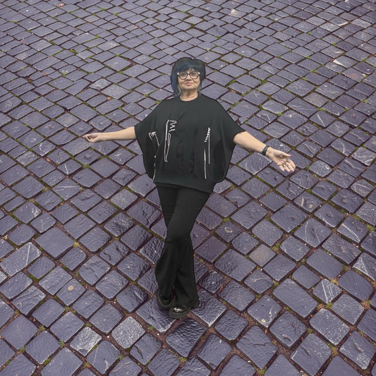 Bread & Butter Italy sweater St344 black with white application