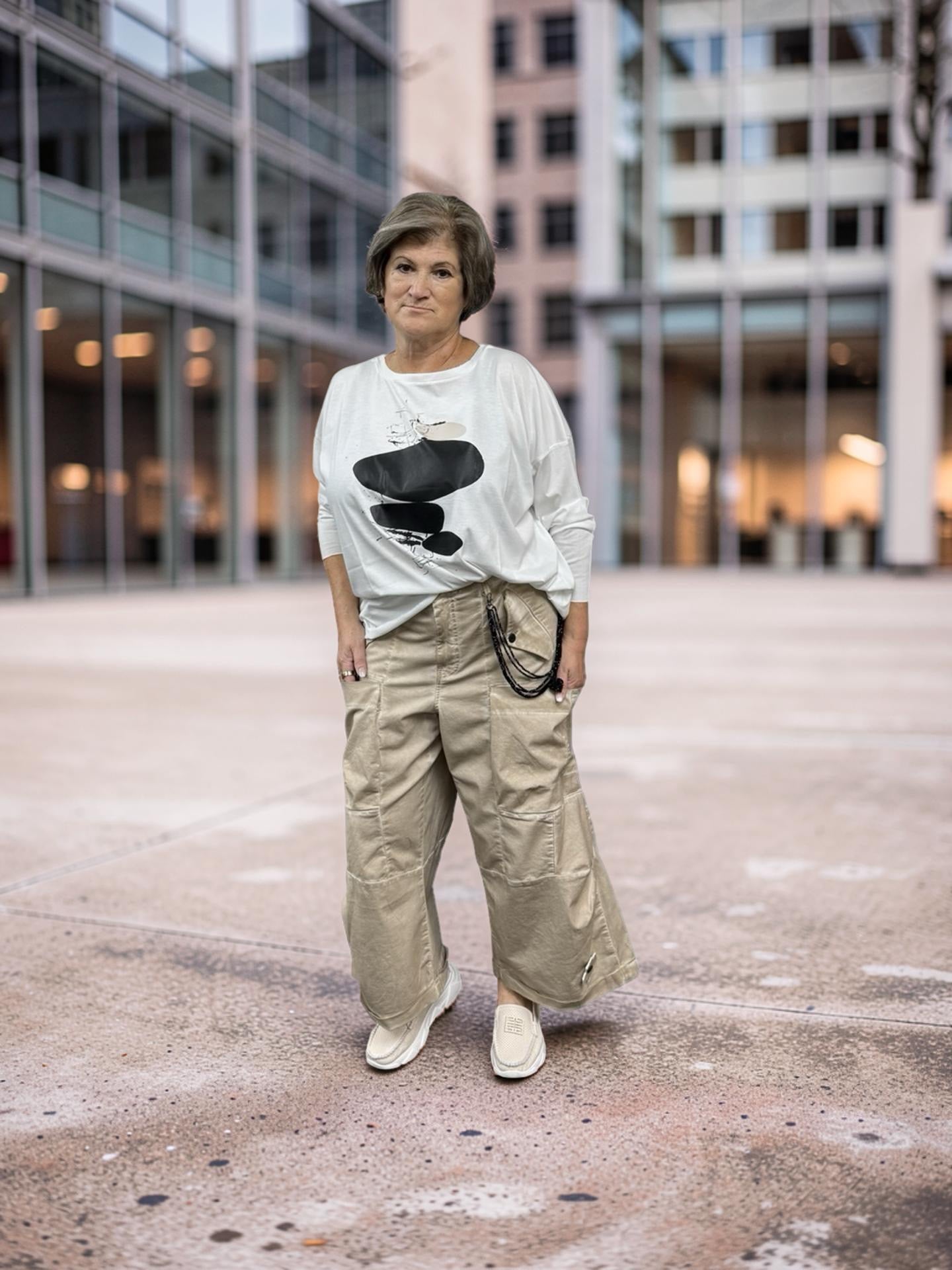 New F/W 26/27  Pluslavie pants 10037 color desert
